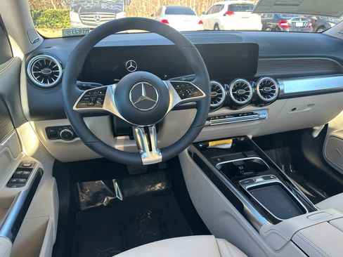 New 2026 Mercedes-Benz GLB 250 image 25