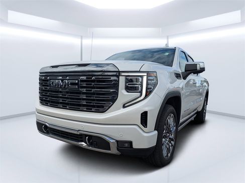 Used 2023 GMC Sierra 1500 Denali Ultimate image 7