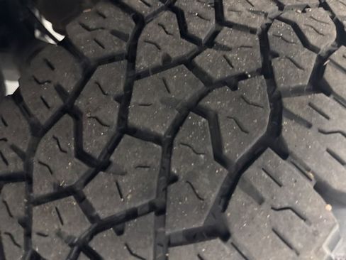 Used 2023 Chevrolet Silverado 2500 LTZ image 38