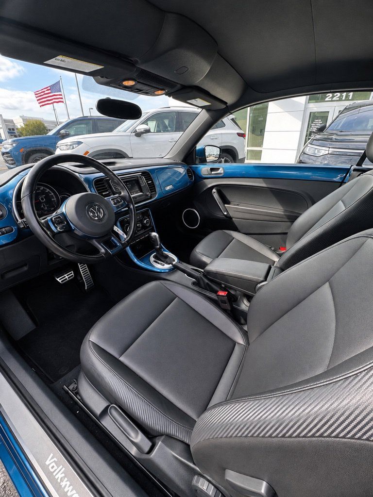 Used 2018 Volkswagen Beetle 2.0T S FWD image 13