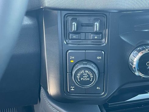 New 2026 Ford F350 Platinum w/ Tremor Off-Road Package AWD/4WD image 15