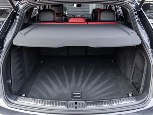 New 2026 Porsche Macan image 87