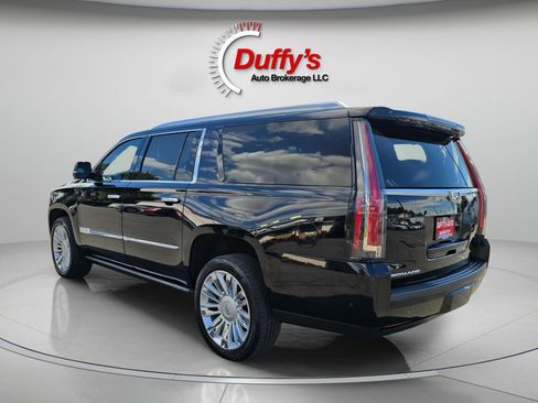 Used 2018 Cadillac Escalade ESV Platinum AWD/4WD image 21