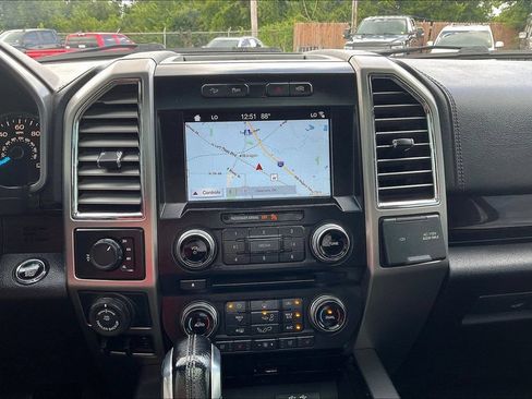 Used 2016 Ford F150 Platinum w/ Equipment Group 701A Luxury AWD/4WD image 21