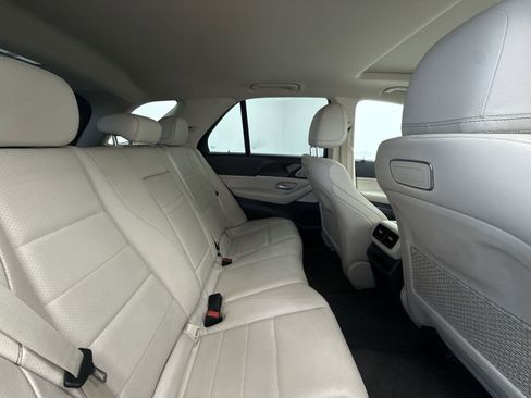 Used 2020 Mercedes-Benz GLE 350 4MATIC w/ Premium Package image 34