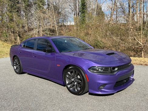 Used 2023 Dodge Charger Scat Pack w/ Plus Group image 4