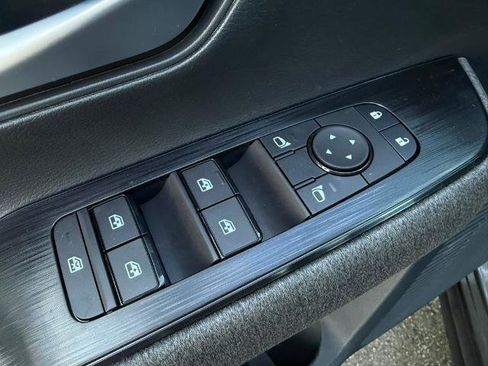 New 2026 Nissan Kicks SV image 18