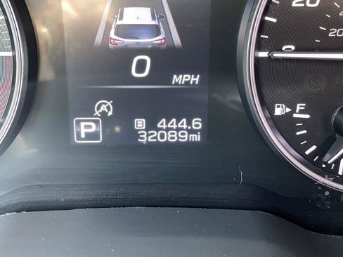 Used 2025 Subaru Outback Premium AWD/4WD image 3