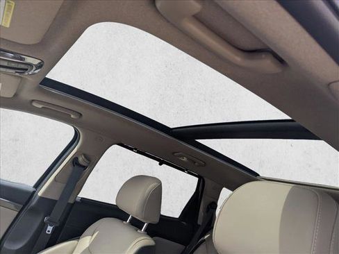 Used 2021 Hyundai Santa Fe Limited image 16