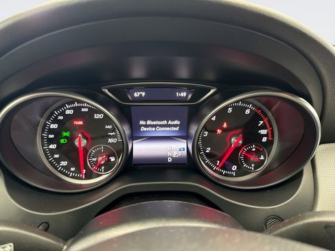 Used 2020 Mercedes-Benz GLA 250 4MATIC image 13