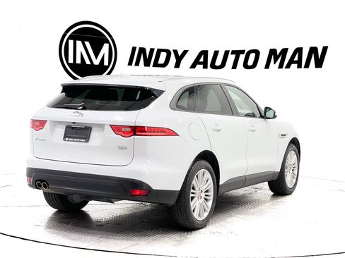 Used 2018 Jaguar F-PACE Premium image 4
