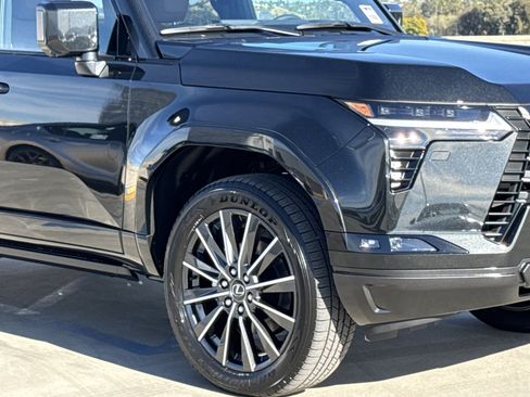 New 2026 Lexus GX 550 image 4