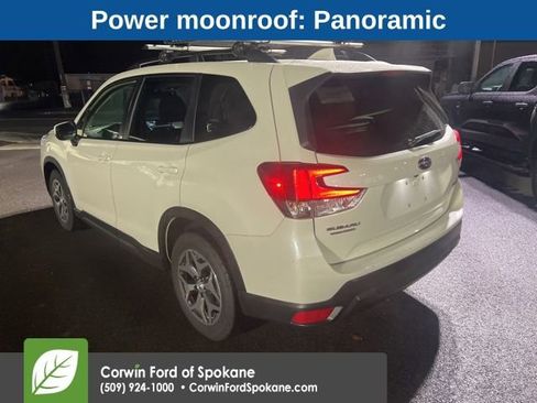 Used 2020 Subaru Forester Premium image 5