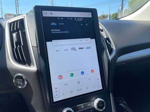 Used 2024 Ford Edge SEL image 21