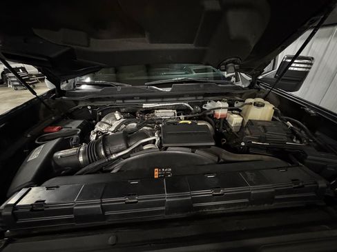 Used 2021 Chevrolet Silverado 2500 LTZ w/ Z71 Chrome Sport Edition AWD/4WD image 37