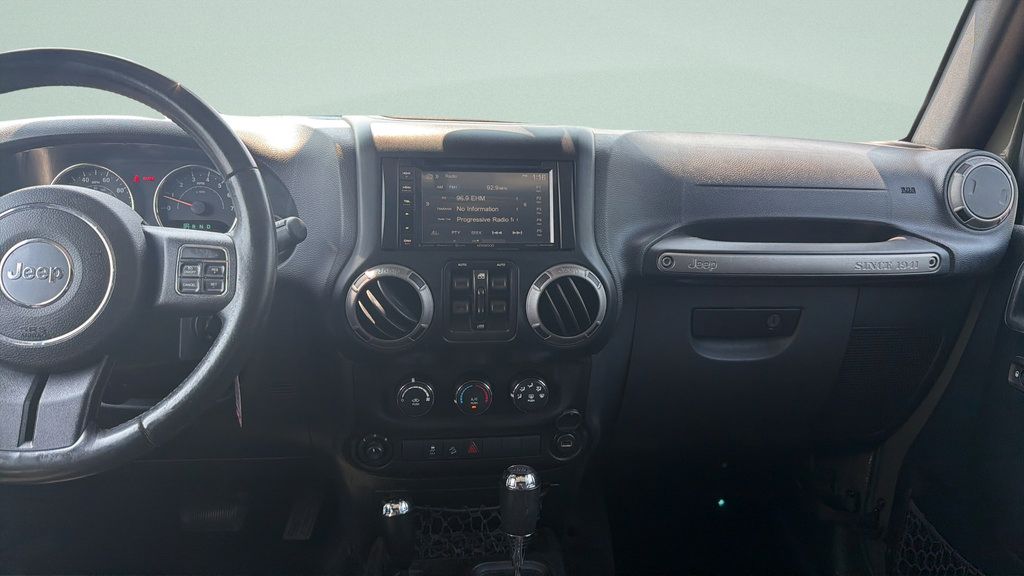 Used 2015 Jeep Wrangler Unlimited Sport AWD/4WD image 14