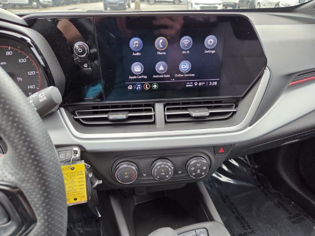 Used 2024 Chevrolet Trax RS w/ Driver Confidence Package FWD image 21