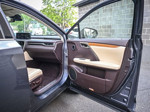 Used 2020 Lexus RX 350 AWD w/ Premium Package image 16