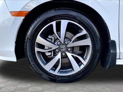 Used 2023 Honda Odyssey Touring image 25