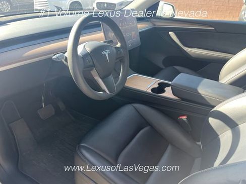 Used 2023 Tesla Model Y Long Range AWD/4WD image 4
