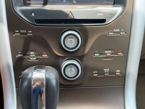 Used 2011 Ford Edge SEL w/ 202A Rapid Spec Order Code FWD image 27