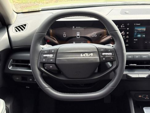 New 2026 Kia K4 EX FWD image 30