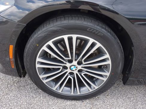 Used 2017 BMW 540i image 14