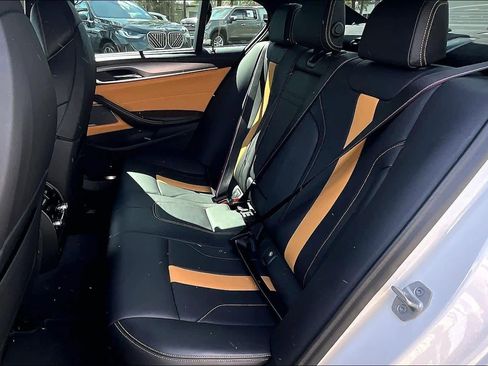Certified 2023 BMW M5 w/ Competition Package image 21