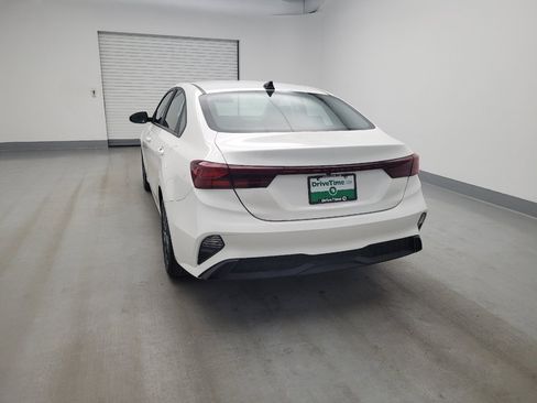 Used 2024 Kia Forte LXS FWD image 6