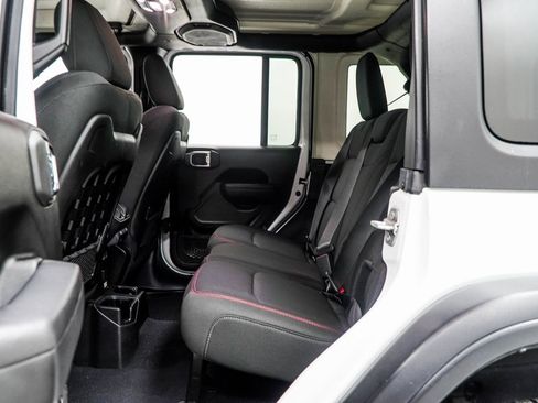 Used 2022 Jeep Wrangler Unlimited Rubicon image 45