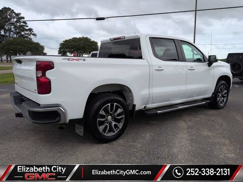 Used 2023 Chevrolet Silverado 1500 LT AWD/4WD image 4
