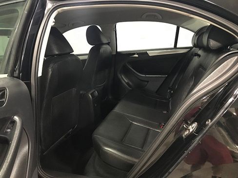 Used 2012 Volkswagen Jetta SEL image 16