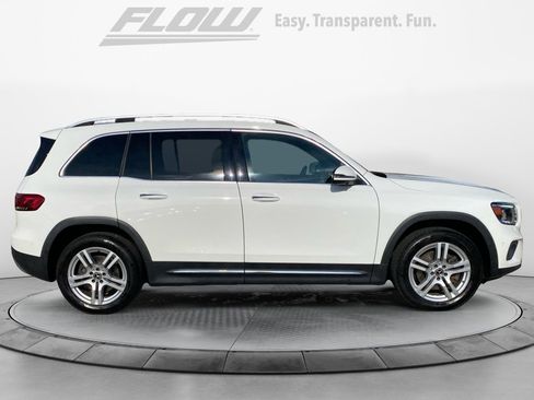 Used 2022 Mercedes-Benz GLB 250 4MATIC image 10