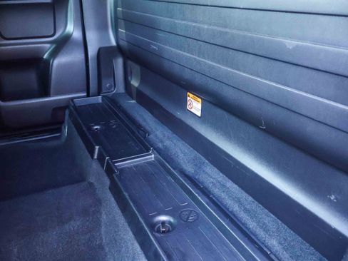 Used 2020 Toyota Tacoma SR RWD image 13