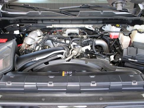 Used 2024 Chevrolet Silverado 2500 LT AWD/4WD image 30