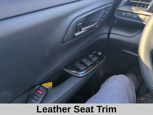 New 2026 Toyota Crown Platinum image 11