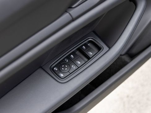 Certified 2023 Porsche Taycan RWD image 26
