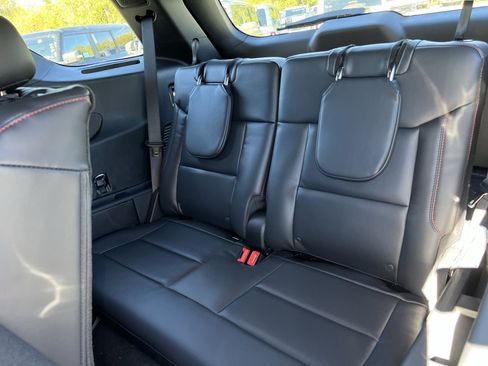 New 2026 Ford Explorer ST-Line w/ ST-Line Street Pack image 25