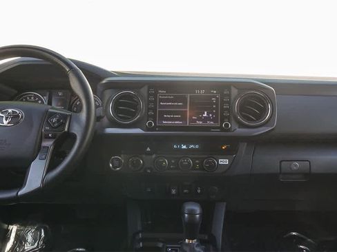 Used 2023 Toyota Tacoma TRD Sport image 12