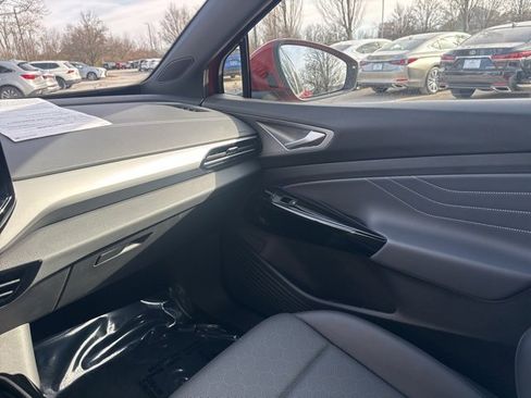 Used 2024 Volkswagen ID.4 S image 31