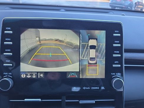 Used 2022 Toyota Avalon Limited image 22