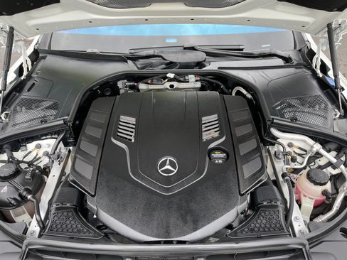 Used 2022 Mercedes-Benz Maybach S 580 4MATIC image 17