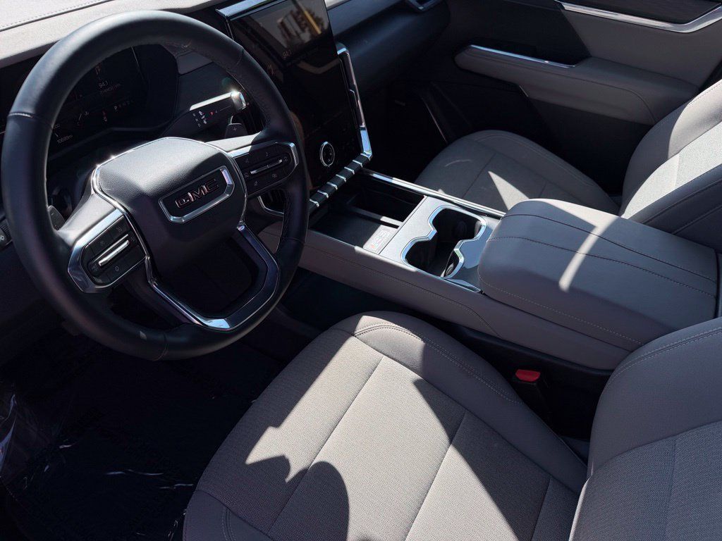 Used 2026 GMC Acadia Elevation FWD image 18