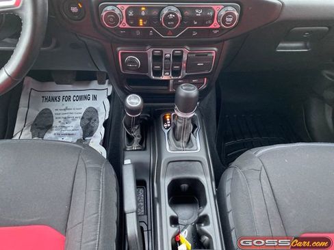 Certified 2020 Jeep Wrangler Unlimited Sahara image 13