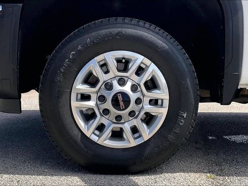Used 2024 GMC Sierra 2500 SLE w/ SLE Value Package; AWD/4WD image 35