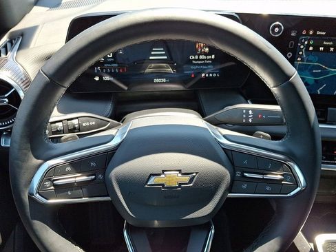 Certified 2025 Chevrolet Equinox LT FWD image 19