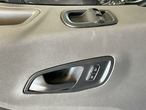 Used 2025 Ford Transit 250 148 Medium Roof image 18