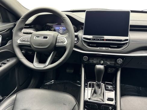 Used 2025 Jeep Compass Latitude w/ Altitude Special Edition image 53