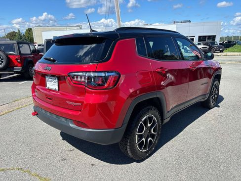 Certified 2026 Jeep Compass Trailhawk AWD/4WD image 3