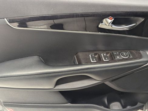 Used 2017 Kia Sorento LX image 10